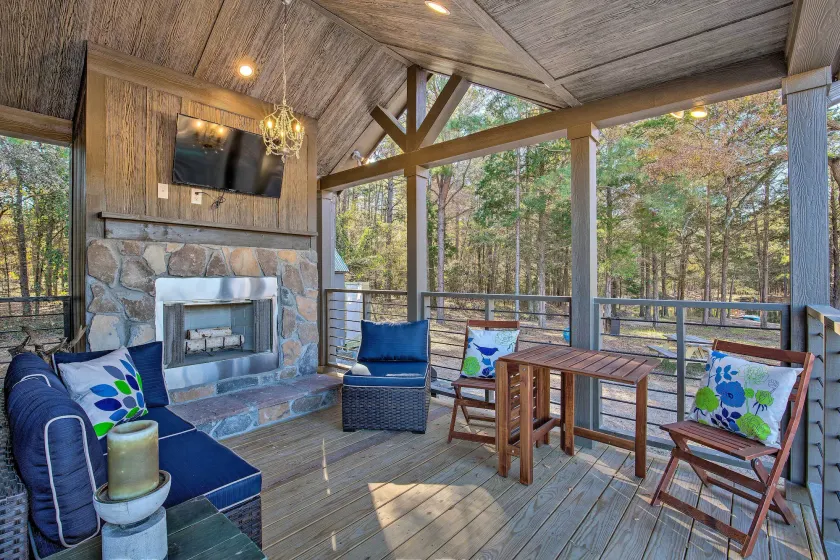 'Little Lucky Star' w/ Pond, Boat & Pasture View! - Image 1