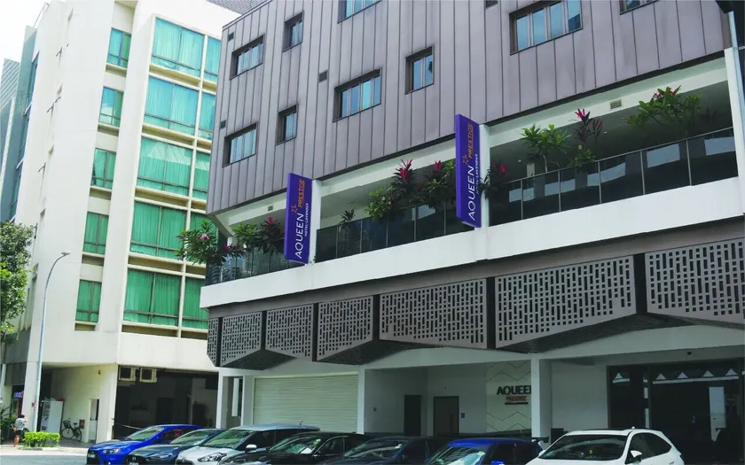 Aqueen Prestige Hotel Lavender  - Image 1