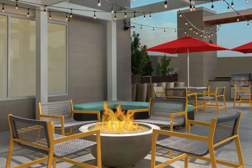 Home2 Suites by Hilton Longmont - Image 1