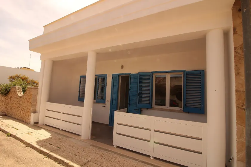 Casa Bluet - Image 1