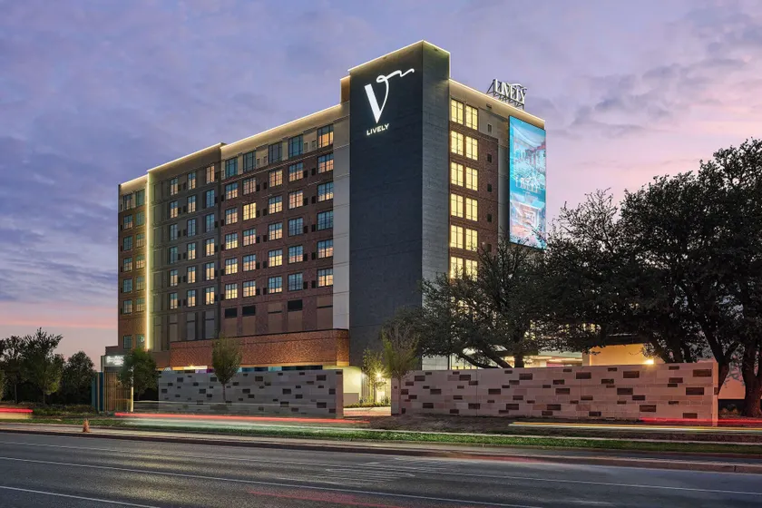 Lively Hotel On Oak Oklahoma City, Tapestry By Hilton - Image 1