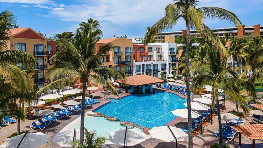 El Cid Marina Beach Hotel - Image 1