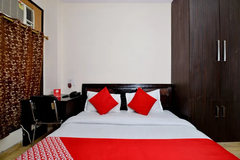 Collection O Lotus Bed & Breakfast - Image 1