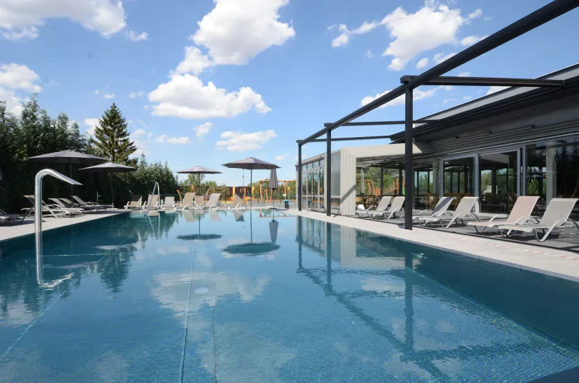 Hotel Aura Design & Garden Pool - Image 1