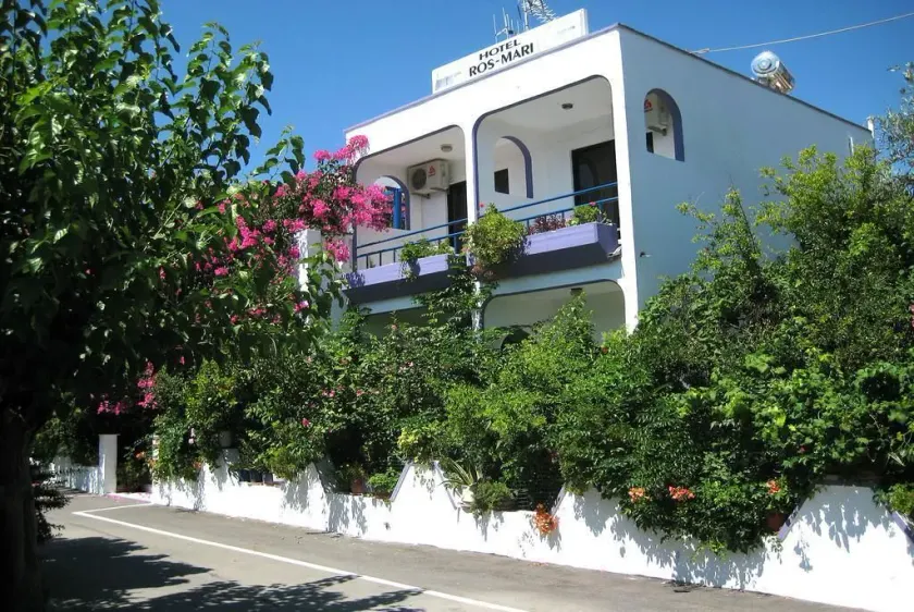 Rosmari Hotel - Image 1