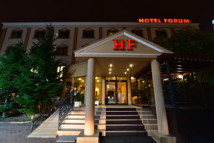 Hotel Forum - Image 1