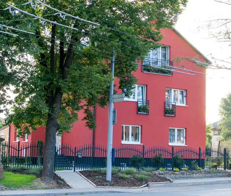 Elendris - Ubytování u kostela - Image 1
