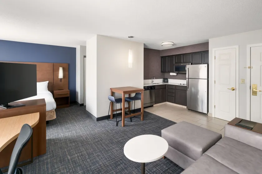 Residence Inn by Marriott Lakeland - Image 1
