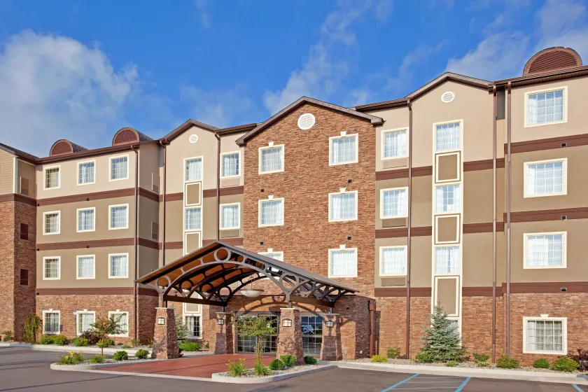 Staybridge Suites Elkhart by IHG - Image 1