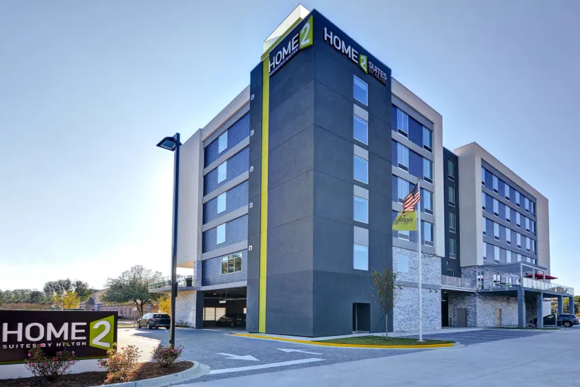 Home2 Suites by Hilton Savannah Midtown, GA - Image 1