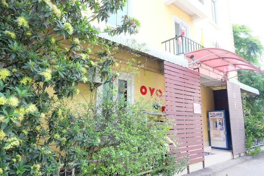 OYO 75429 - 101 Place Navanakorn - Image 1