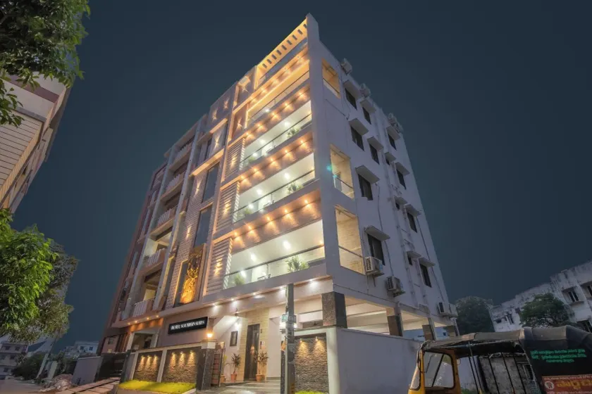 Hotel Southern Suite - Image 1