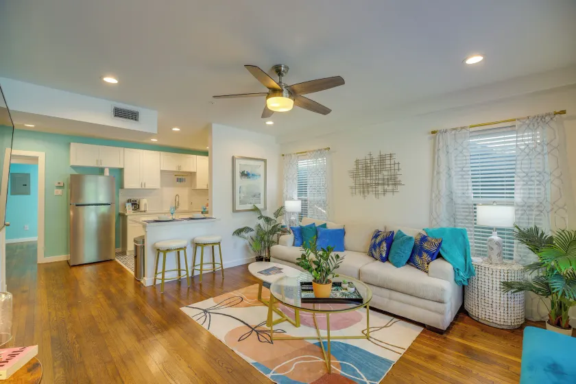 Central Houston Apartment w/ Furnished Patio! - Image 1