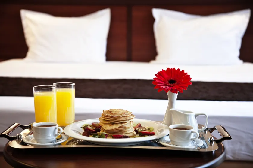 Favorit Hotel - Image 1