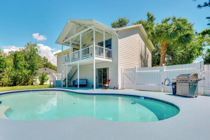 Walk to Marina: Home w/ Pool in Palmetto - Image 1