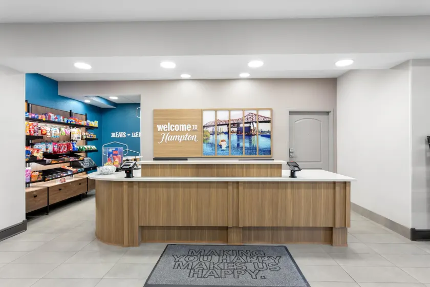 Hampton Inn & Suites Chicago Deer Park - Image 1