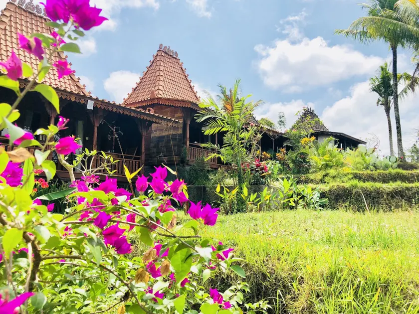 Villa Neyang - Image 1