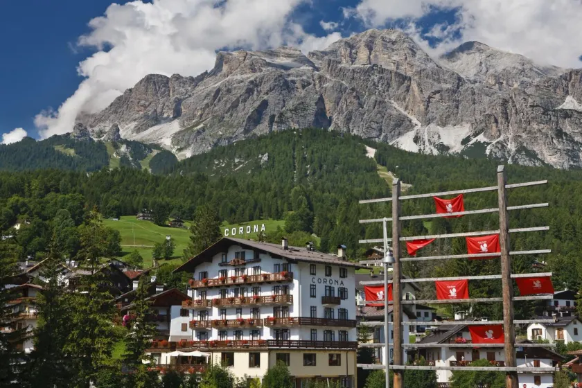 Hotel Corona - Image 1