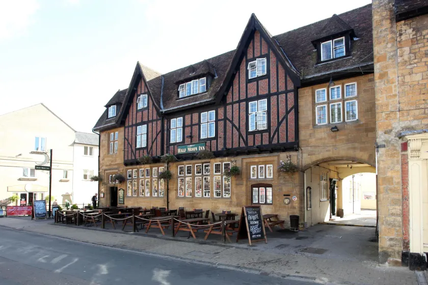 Half Moon, Sherborne by Marston's Inns - Image 1