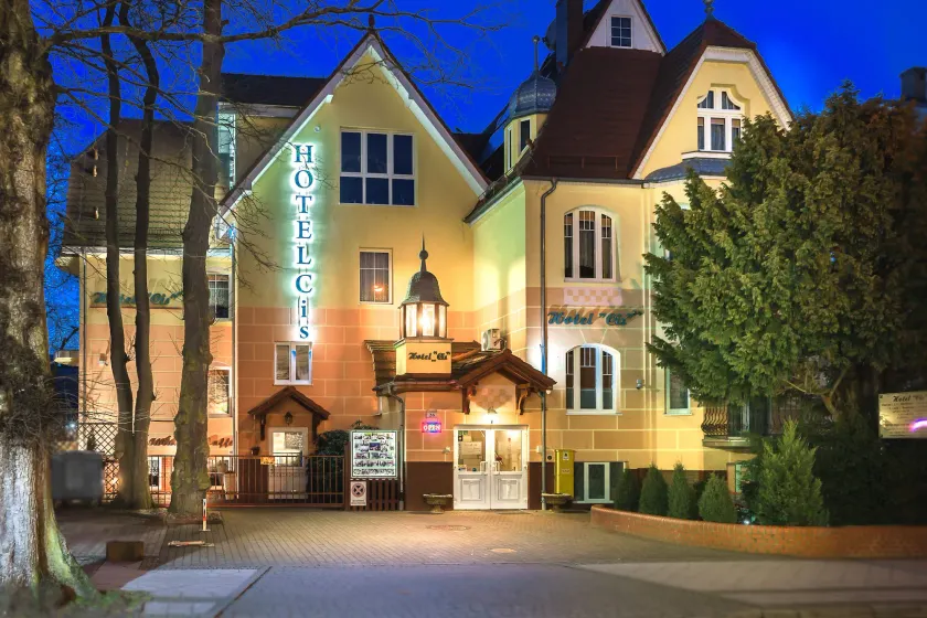 Hotel Cis - Image 1