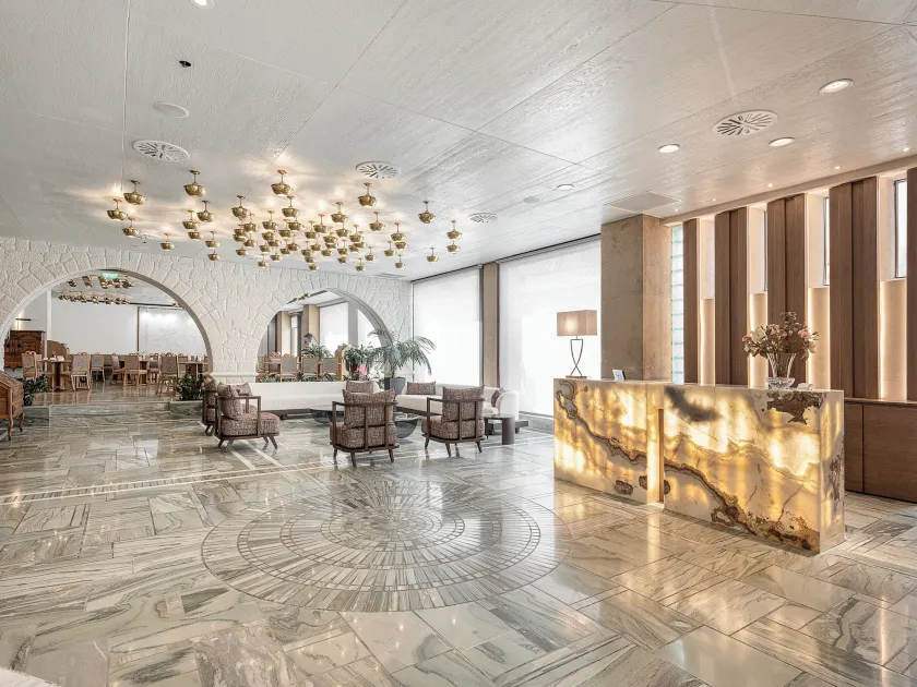 Civitel Akali Hotel - Image 1