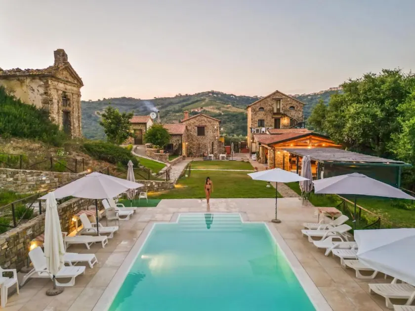 Le Querce Farmhouse - Image 1