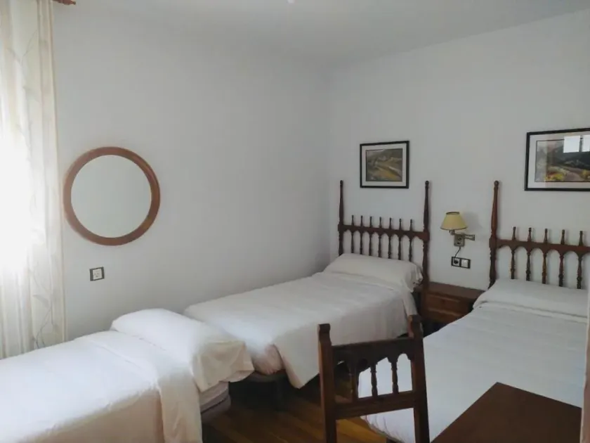 Hostal Pirineos Meliz - Rum