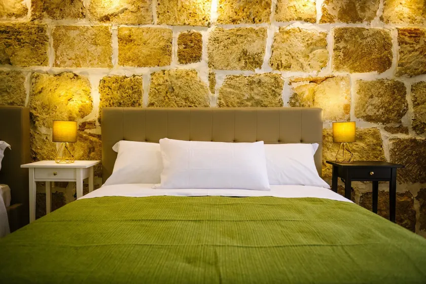 Regina Elena Charme Rooms - Image 1
