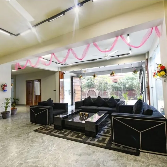 Hotel Aura Residency Haridwar  - Vestíbulo