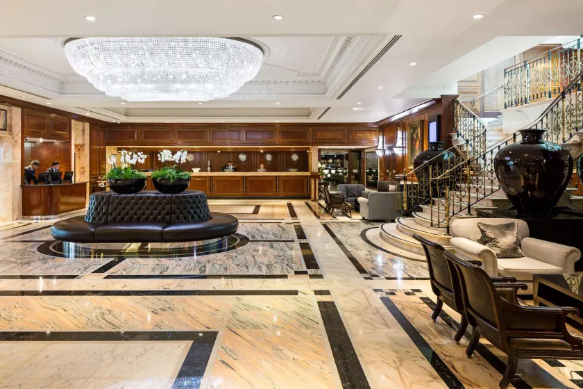 Radisson Blu Hotel, London Heathrow - Image 1