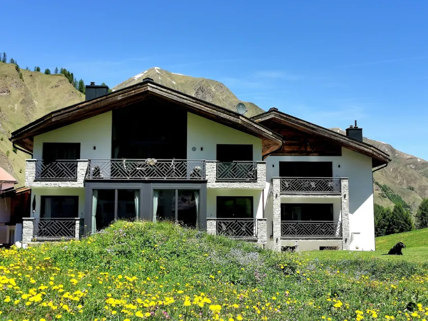 Engadin Lodge PREMIUM & PRIVATE - Image 1