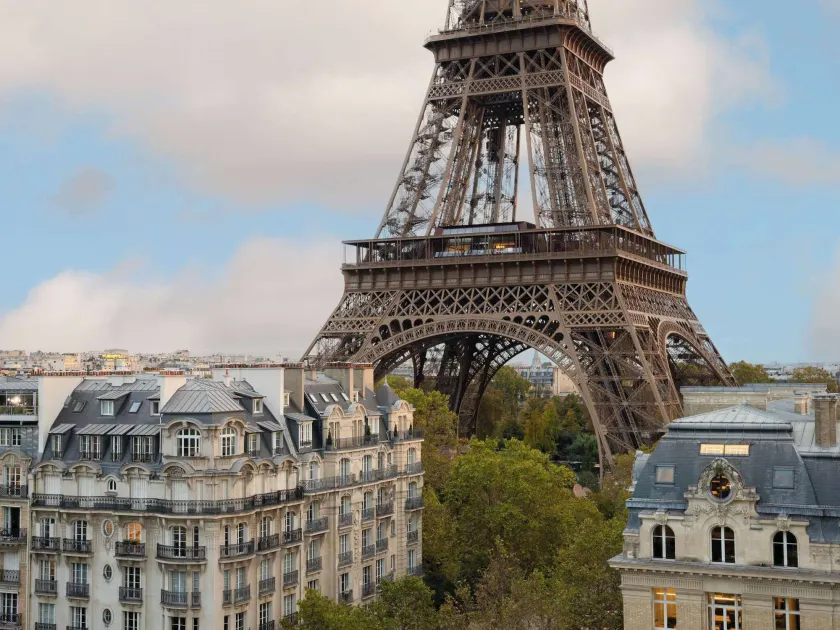 Pullman Paris Tour Eiffel - Image 1