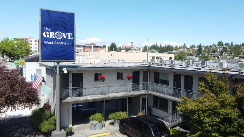 The Grove West Seattle Inn - Image 1