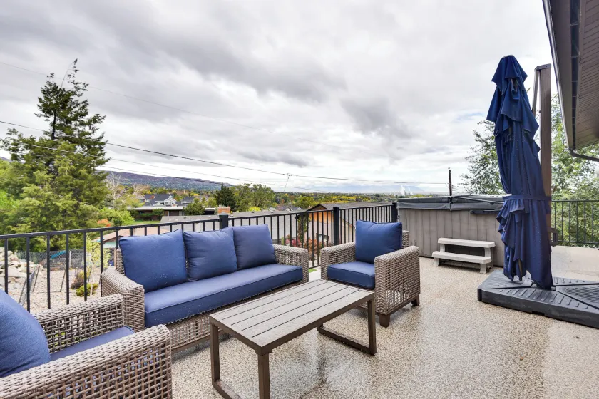 Mountain-view Retreat w/ Hot Tub in Centerville! - Image 1