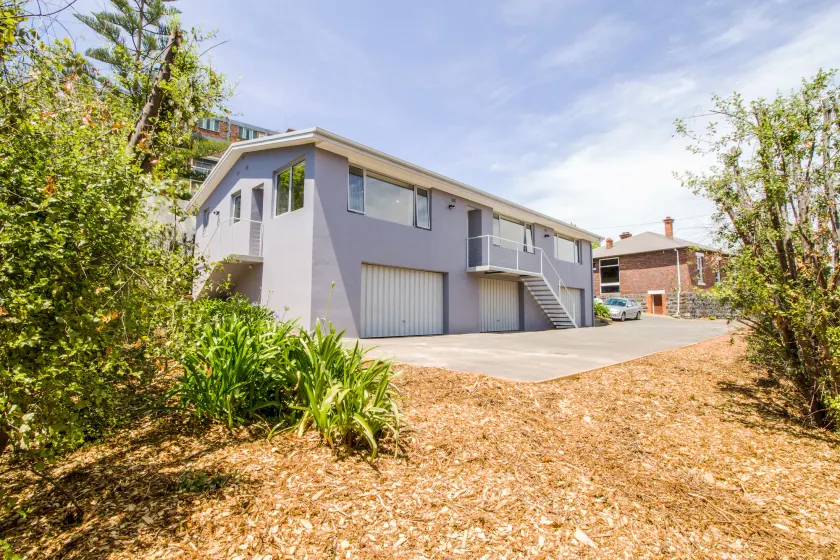 CBD Apartments Launceston - Image 1