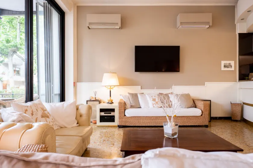 De La Ville Boutique Hotel - Image 1