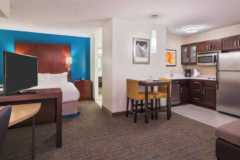 Residence Inn Savannah Midtown - Image 1