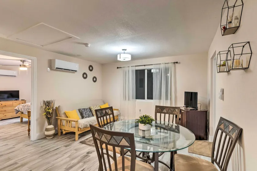 Inviting Apartment < 2 Mi to Riviera Beach! - Image 1