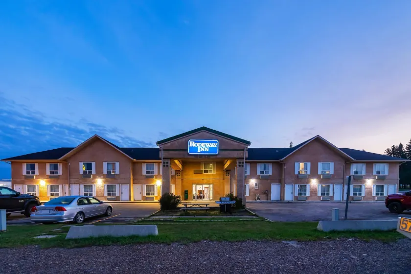 Rodeway Inn - Image 1