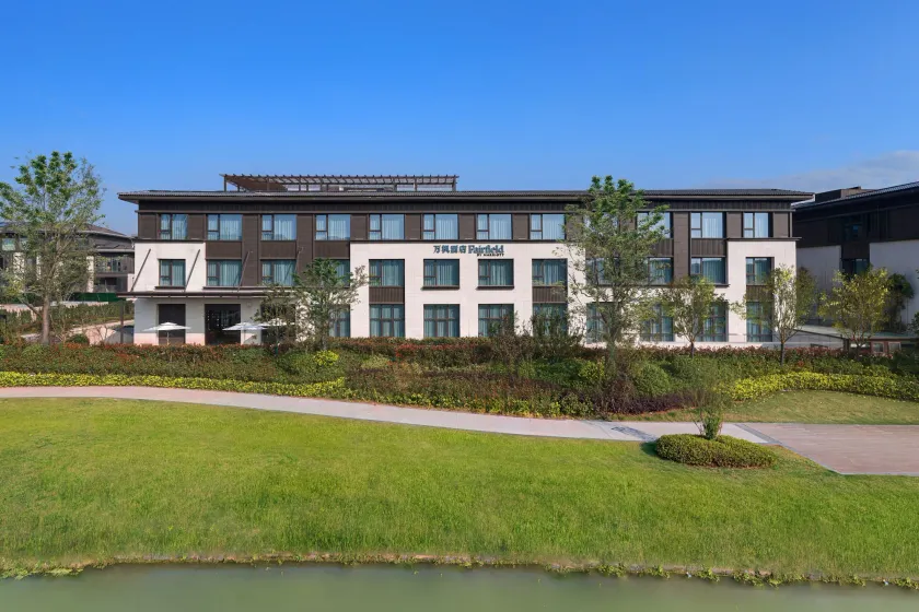 Fairfield by Marriott Yangzhou Slender West Lake - Image 1