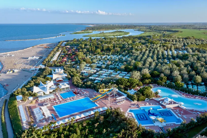 Isamar Holiday Village - Image 1
