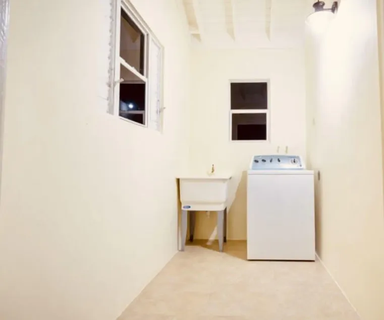 Jhadano Villa 3BR Pool Shuttle 3 Mins to Beach - Room