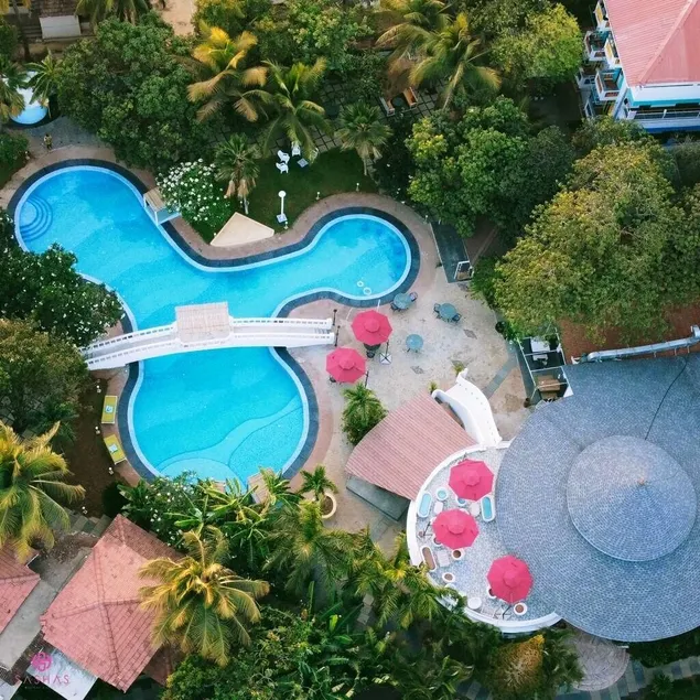 Sashas Holiday Village - Image 1