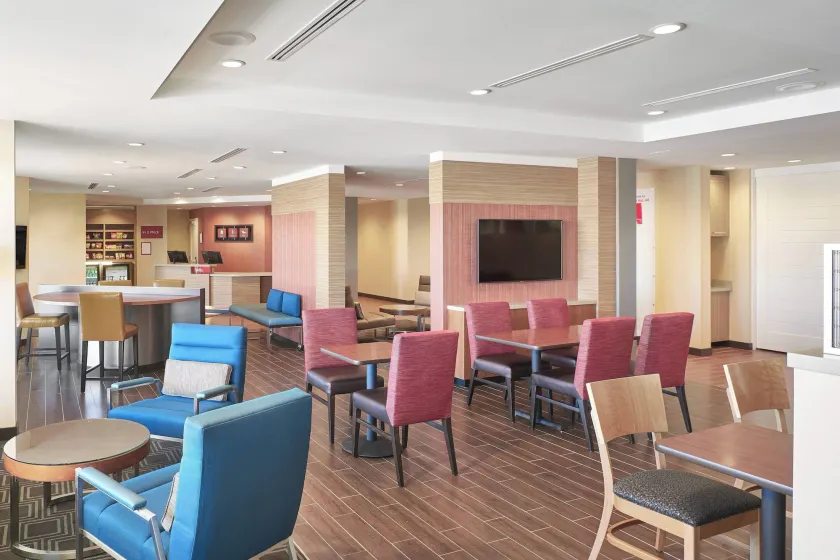 TownePlace Suites by Marriott Medicine Hat - Hall