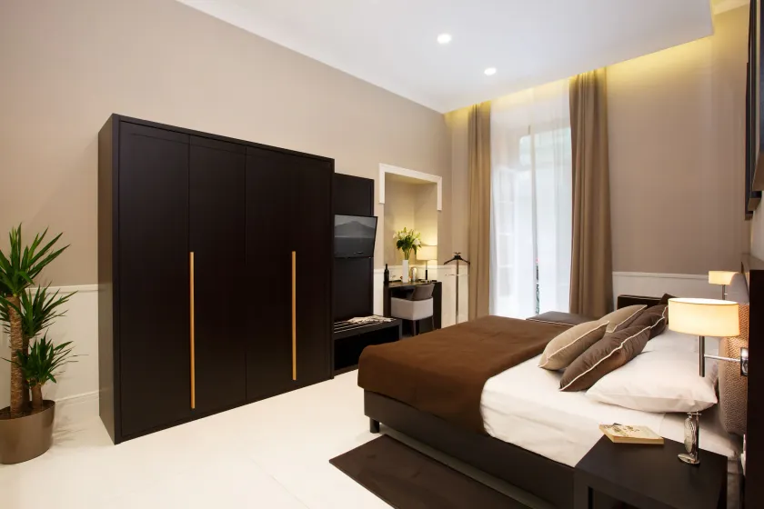 Nap Luxury Guest House - Image 1