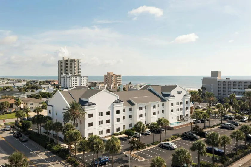 Fairfield Inn and Suites Jacksonville Beach - Image 1