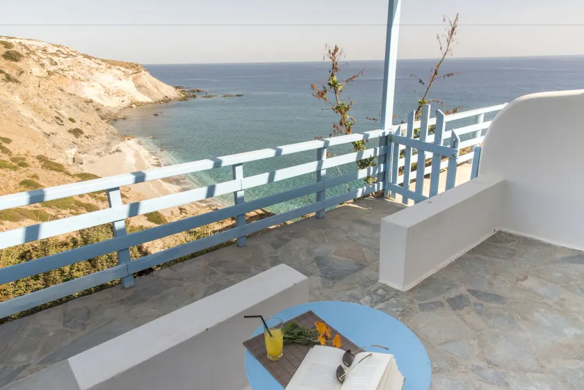 Thalassopetra in Agia Kyriaki - Image 1
