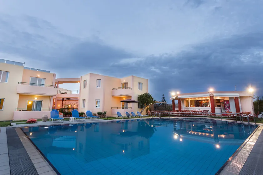 Alonia Hotel Apartments - Image 1