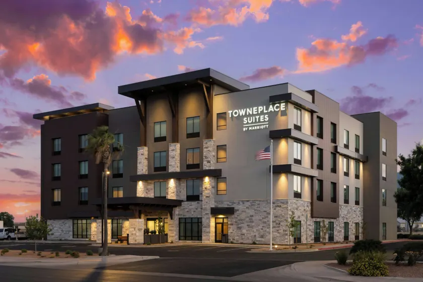 TownePlace Suites by Marriott Thatcher - Image 1