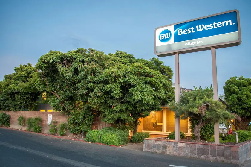 Best Western Village Inn - Image 1